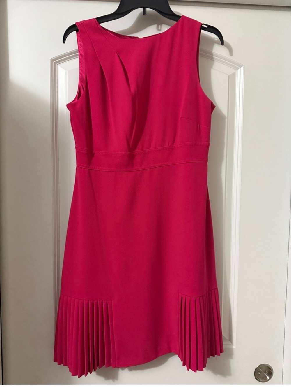 Sleeveless Hot Pink Pleated Hem Dress